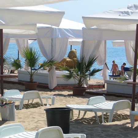 Bona Vita Hotell Golden Sands Exteriör bild