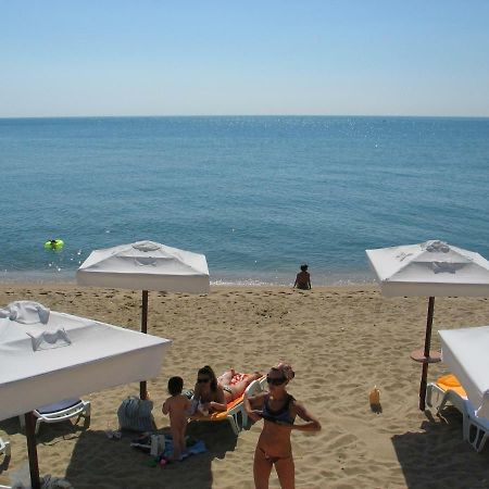 Bona Vita Hotell Golden Sands Exteriör bild