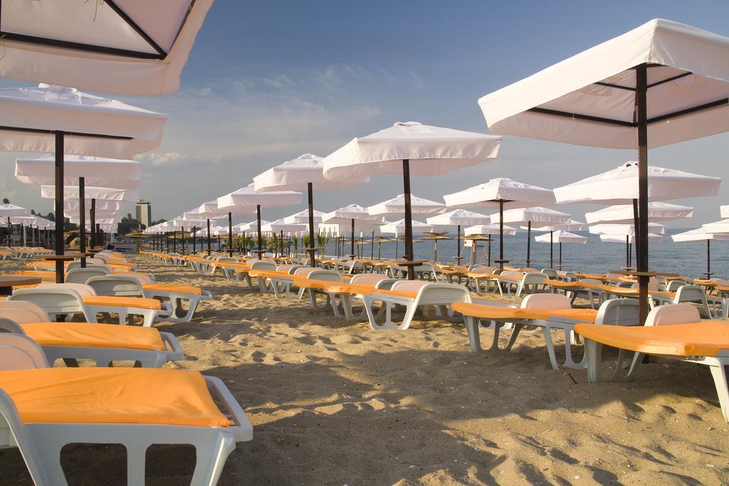 Bona Vita Hotell Golden Sands Exteriör bild