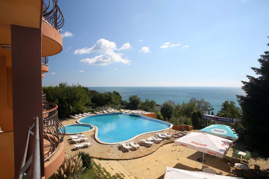 Bona Vita Hotell Golden Sands Exteriör bild