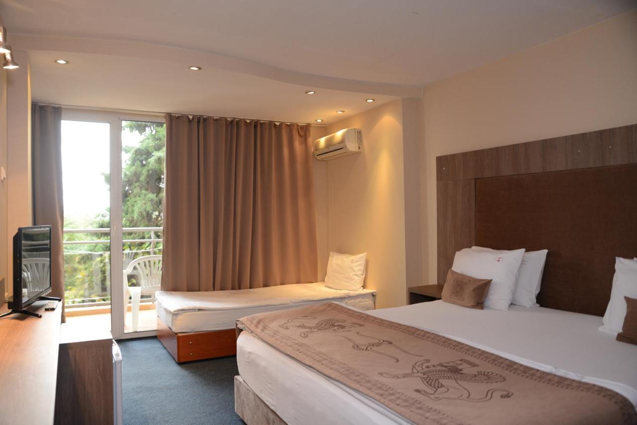 Bona Vita Hotell Golden Sands Exteriör bild