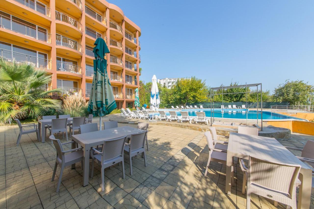 Bona Vita Hotell Golden Sands Exteriör bild