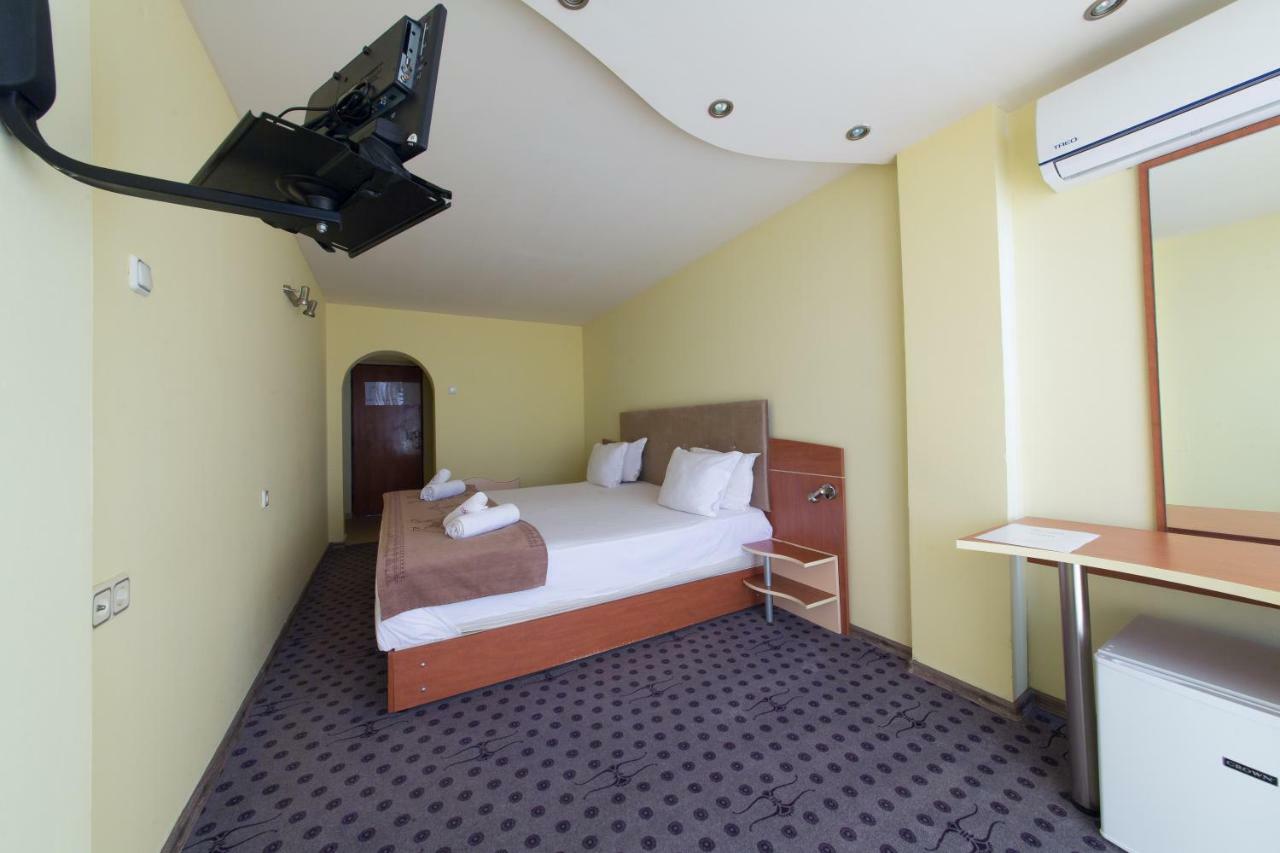 Bona Vita Hotell Golden Sands Exteriör bild