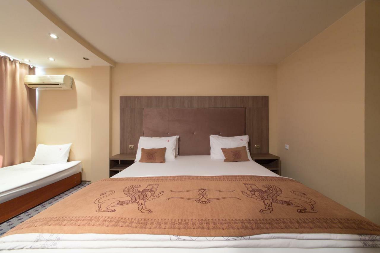 Bona Vita Hotell Golden Sands Exteriör bild