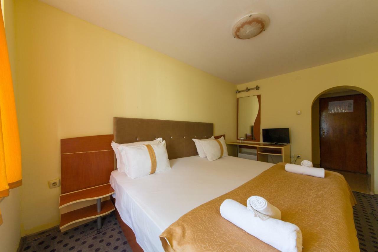Bona Vita Hotell Golden Sands Exteriör bild
