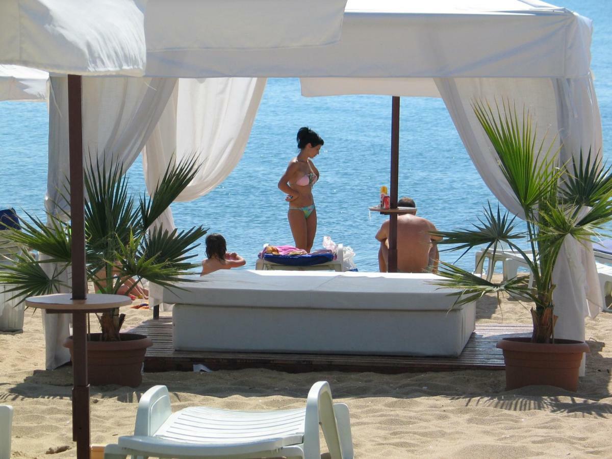 Bona Vita Hotell Golden Sands Exteriör bild